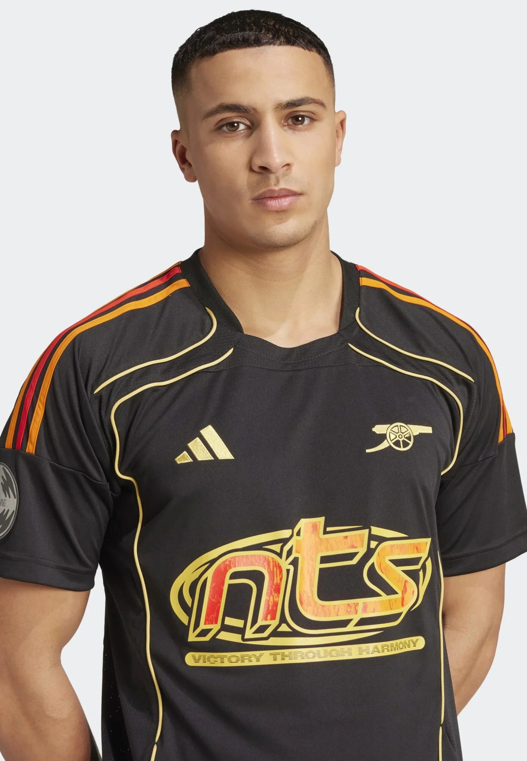 Camisa Adidas Arsenal FC X NTS UBP - Edição Limitada - Imagem 5