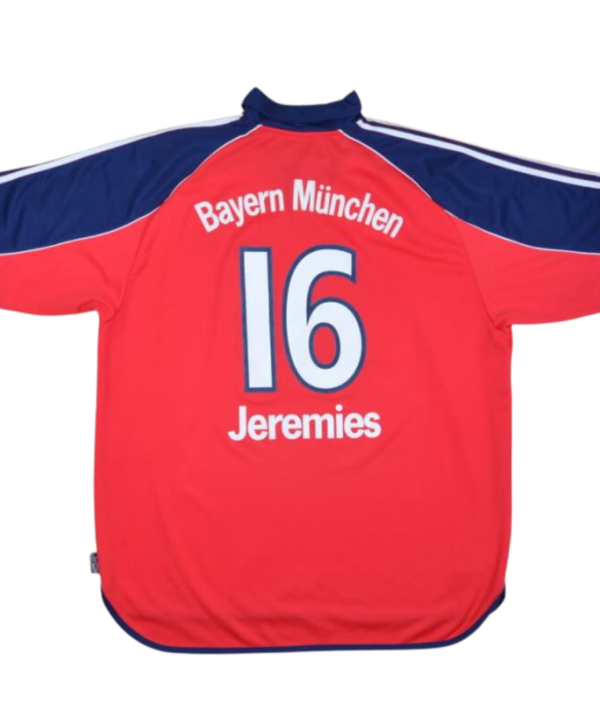 Camisa Bayern de Munique 99/00 Home - Versão Retrô "Jeremies" N°16