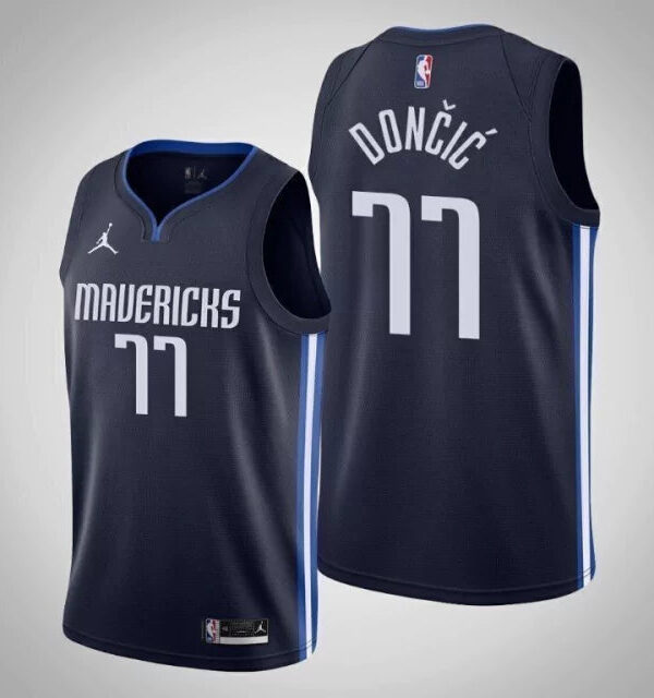 Regata NBA Dallas Mavericks Nike Authentic Swingman Doncic 77 - Azul Marinho