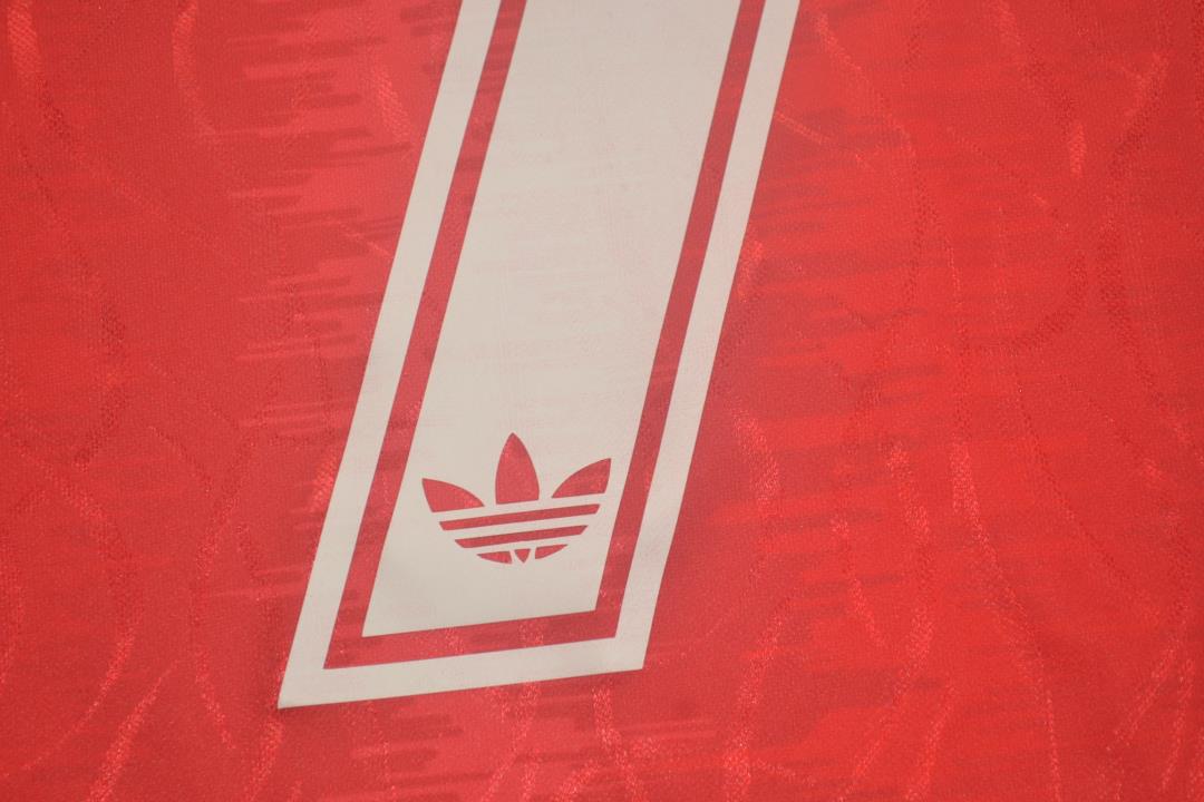 Camisa Manchester United Home 90/92 - Versão Retrô "Cantona" Nº 7 - Imagem 13