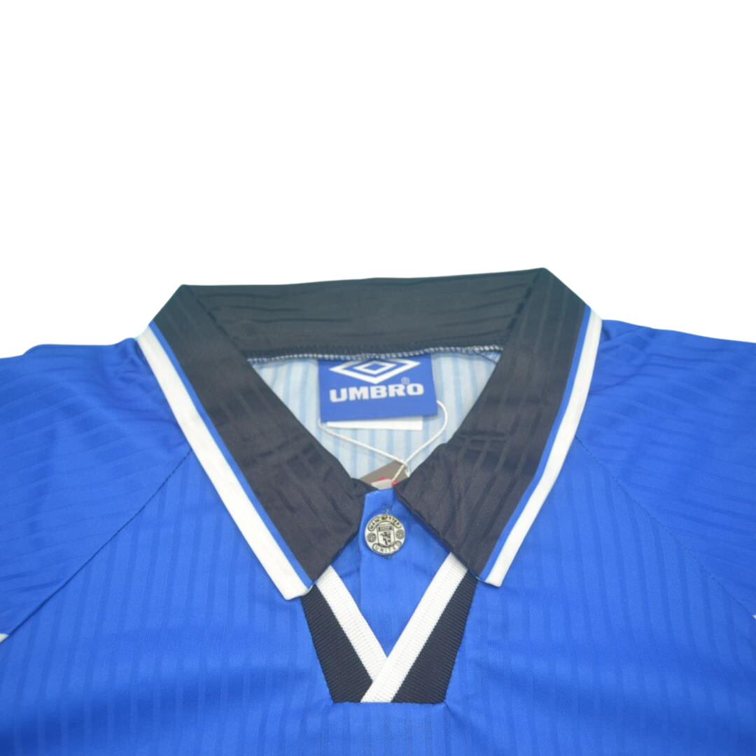 Camisa Manchester United Away 96/97 - Versão Retrô "Cantona" Nº 7 - Imagem 11