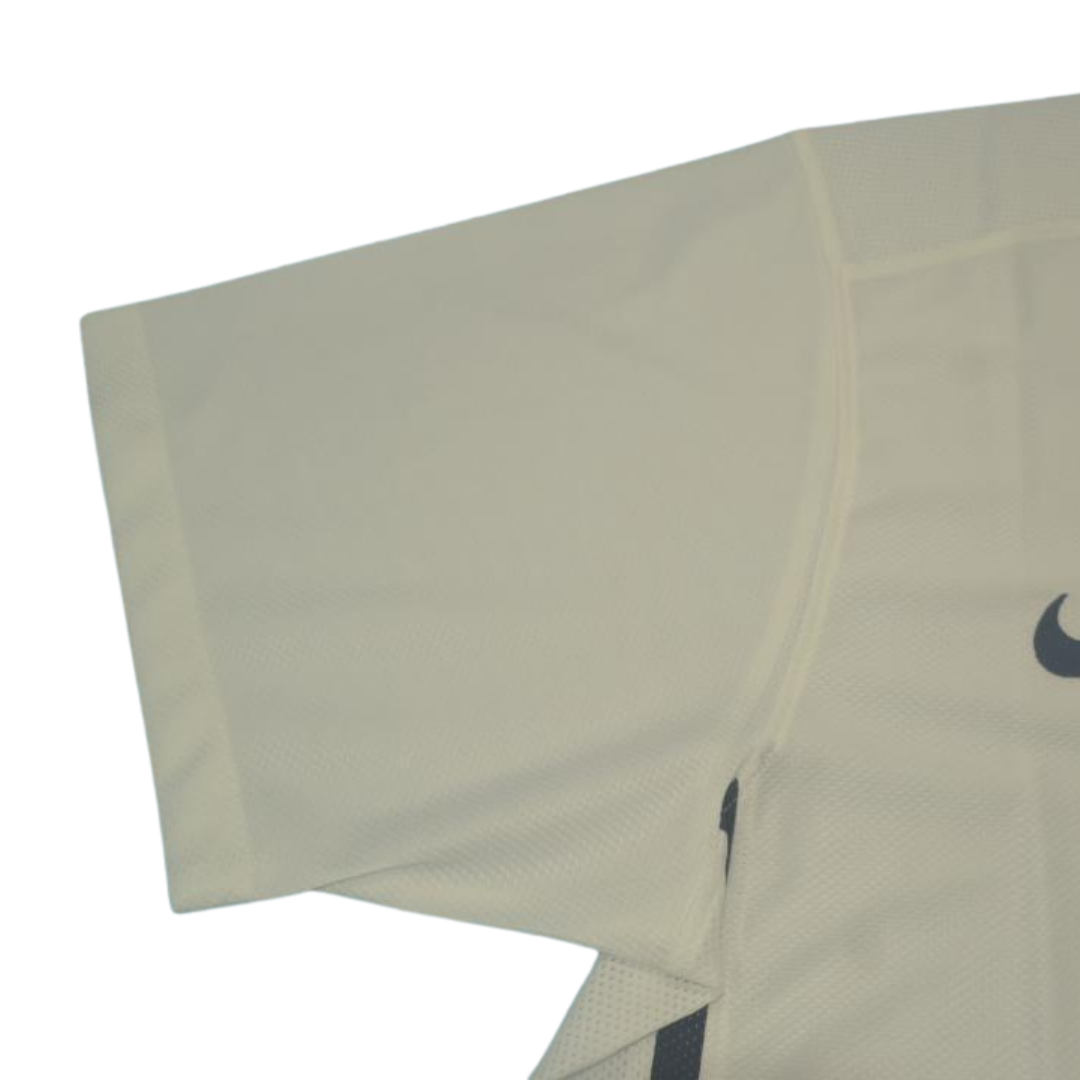 Camisa Manchester United UCL Final 08/09 - Versão Retrô "Berbatov" Nº 9 - Imagem 12