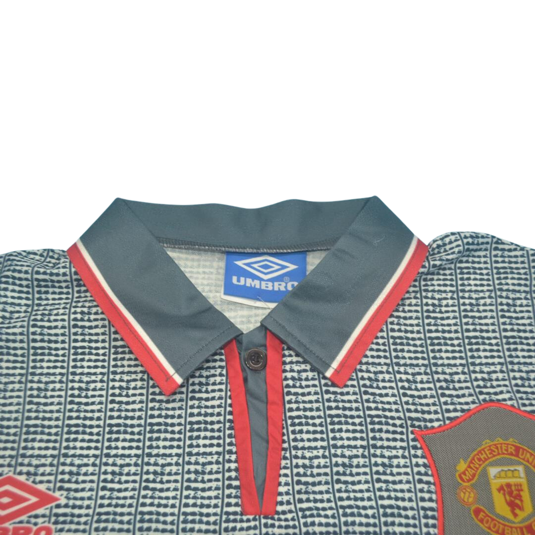 Camisa Manchester United Away 95/96 - Versão Retrô "Cantona" Nº 7 - Imagem 15