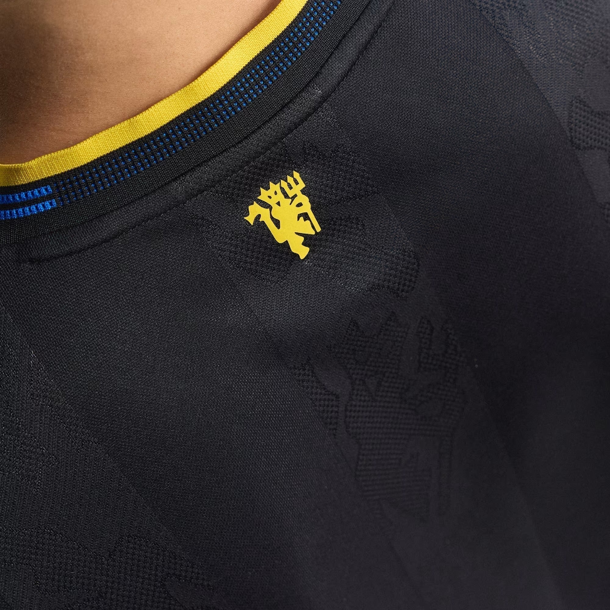 Camisa Adidas Manchester United 2025/26 III - Imagem 2