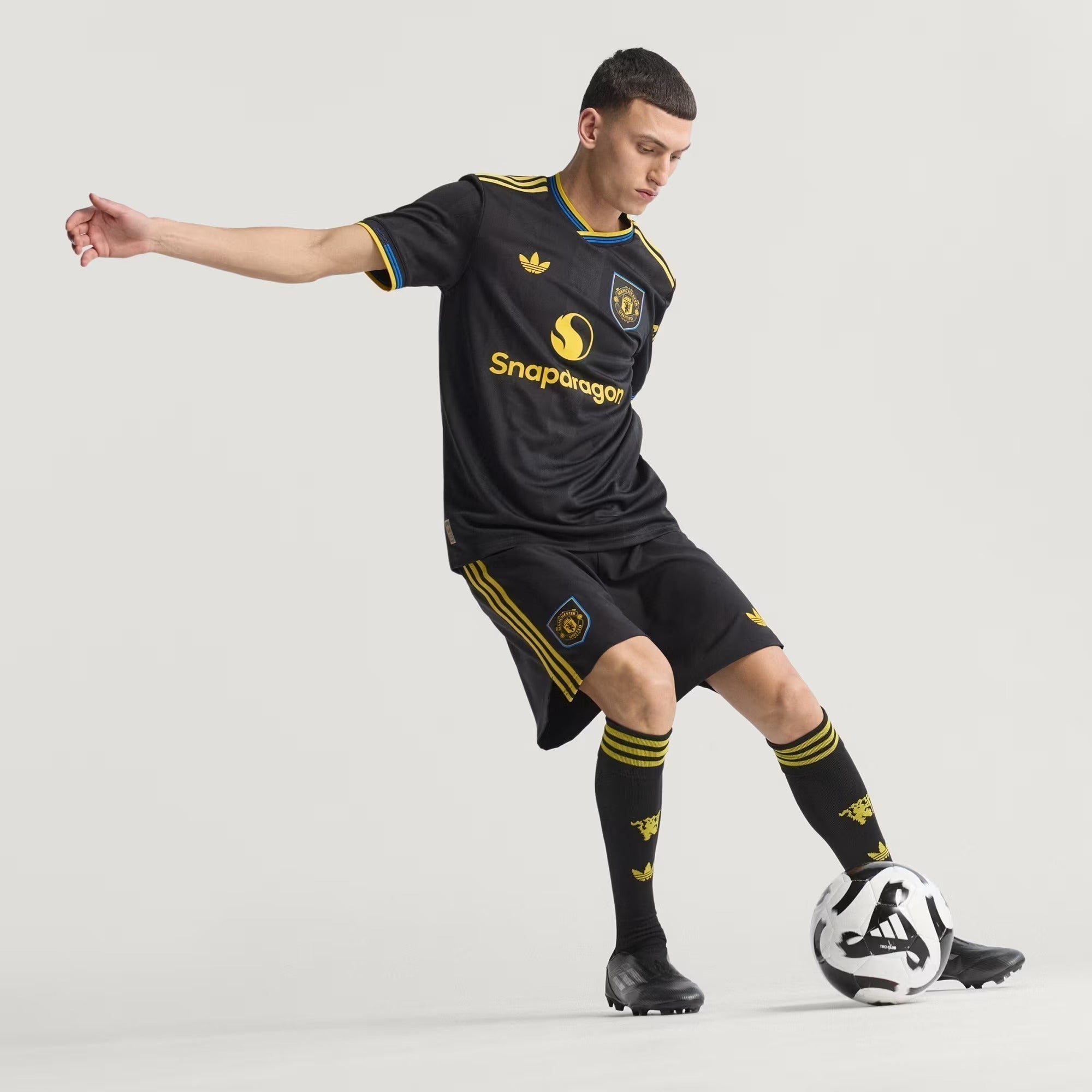 Camisa Adidas Manchester United 2025/26 III - Imagem 9