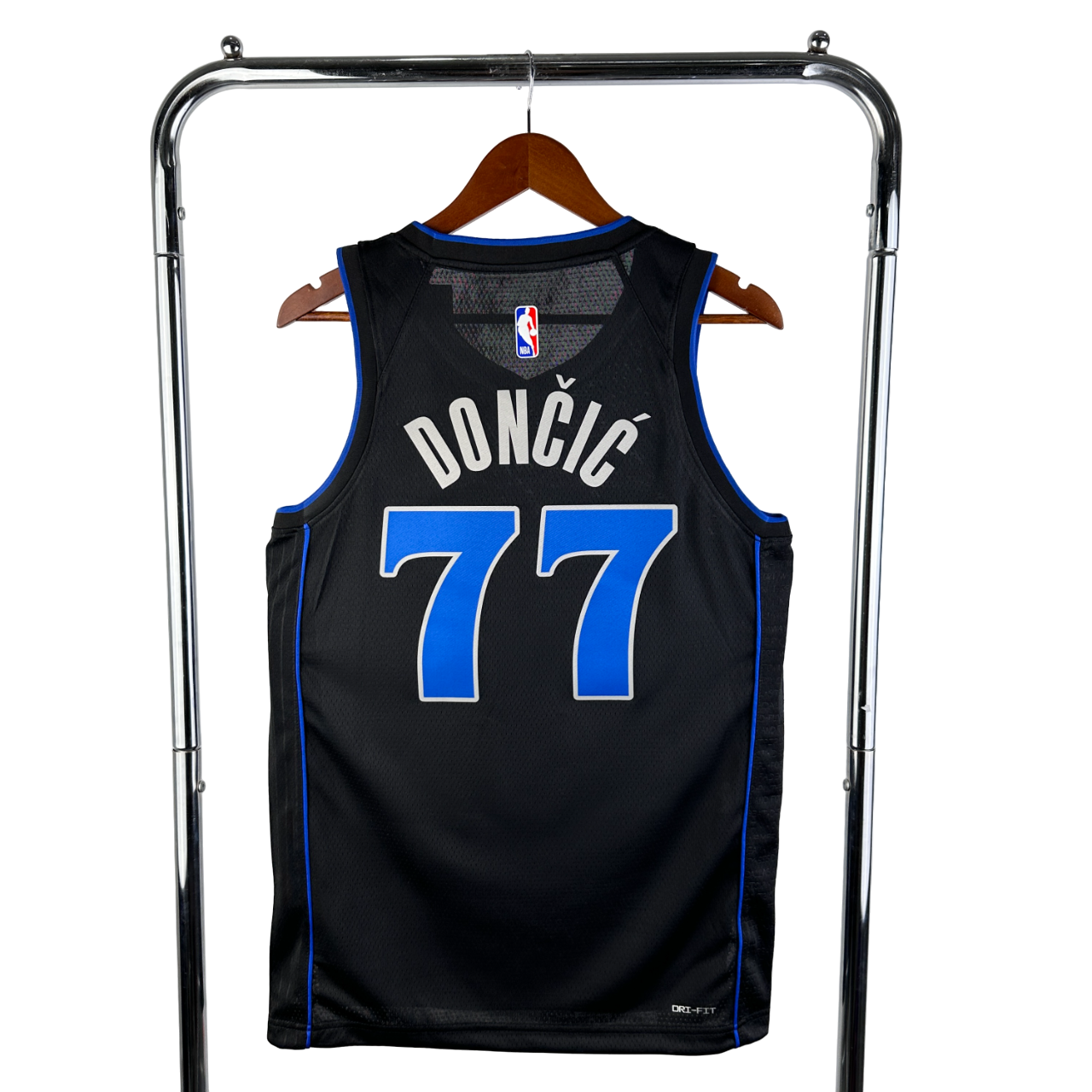 Regata NBA Dallas Mavericks Nike Authentic Doncic 77 - Preta - Imagem 2