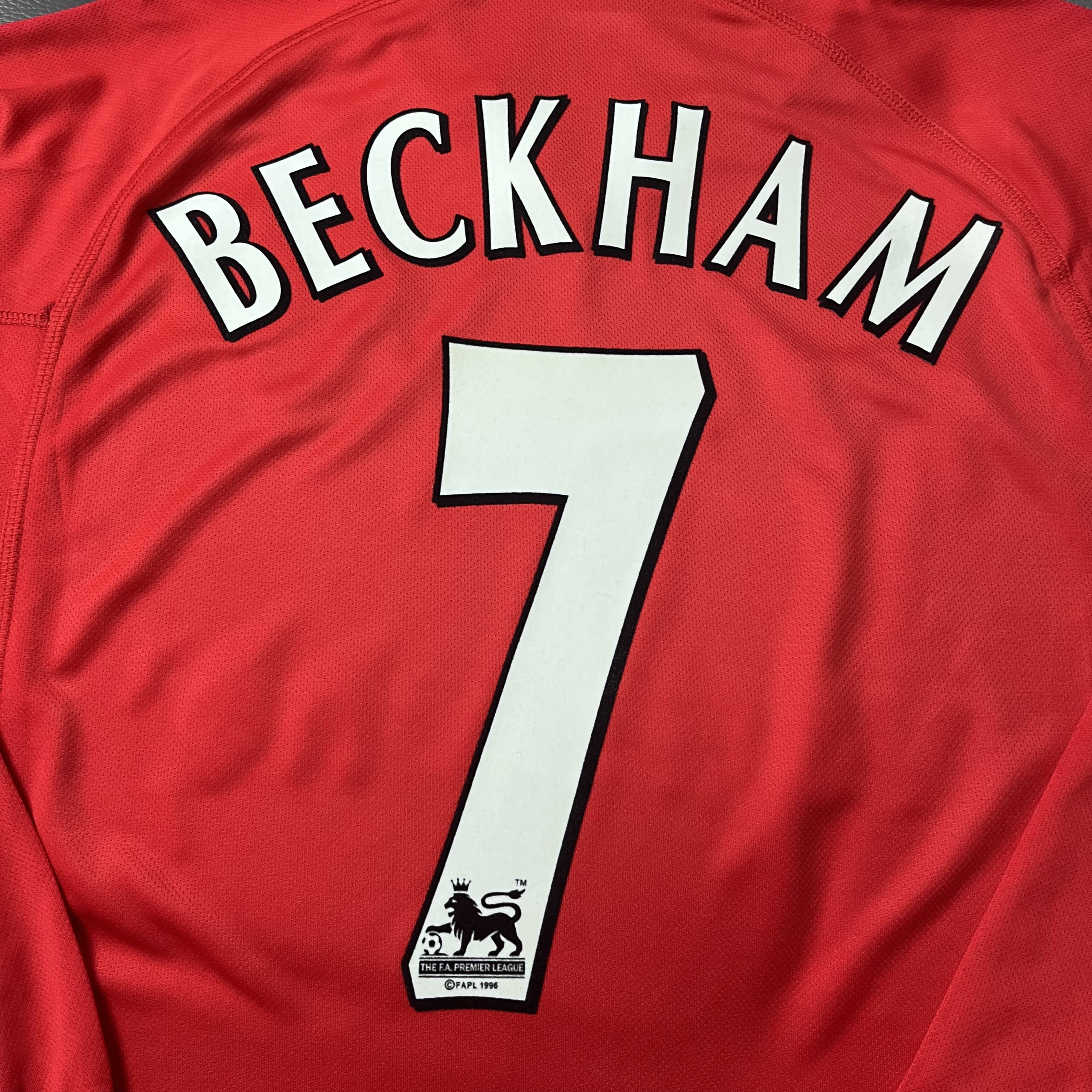 Camisa Manchester United Manga Longa 00/01 - Versão Retrô "Beckham" Nº 7 - Imagem 4