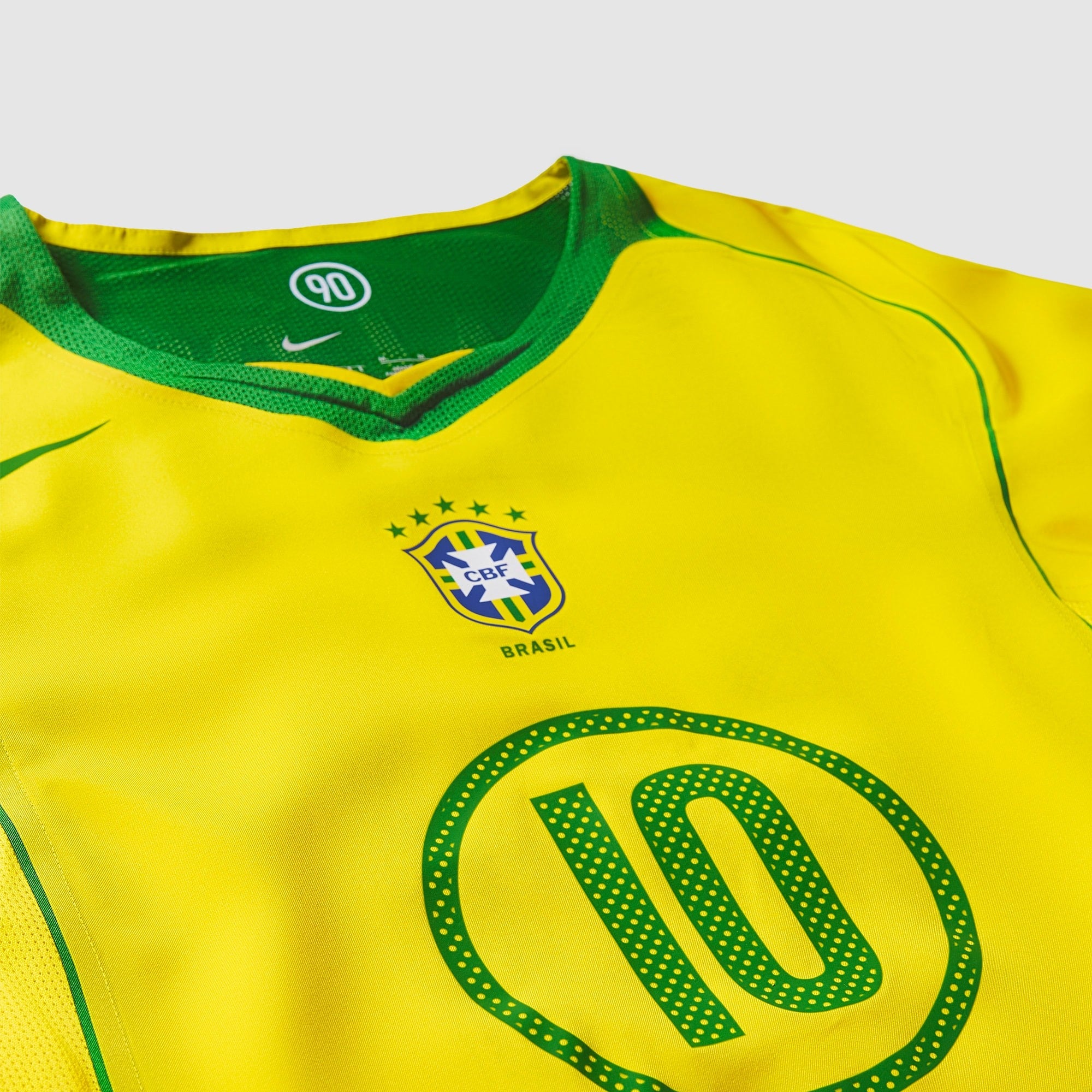 Camisa Nike Brasil Reedição Total 90 Ronaldinho Nº 10 Masculina - Imagem 4