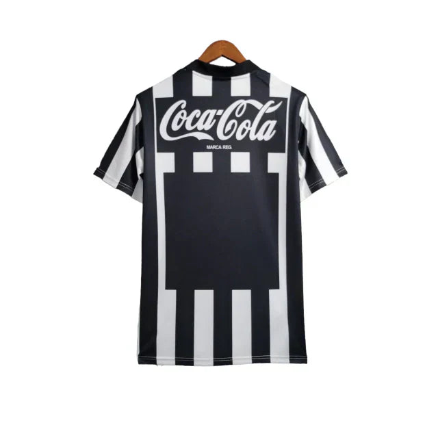 Camisa Botafogo I Retrô 1997 Torcedor Masculina - Branca com listras pretas com patrocínio da Coca Cola - Imagem 2